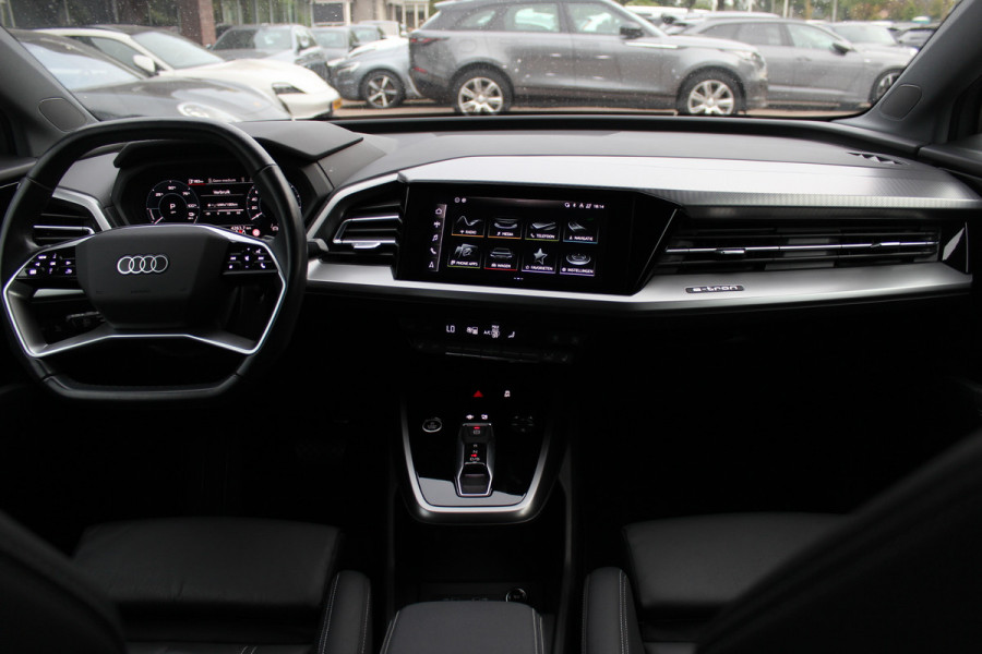 Audi Q4 e-tron 35 Advanced edition 55 kWh / SoH 93,1% / Camera / Leder / Keyless / Matrix LED / 20'' / Warmtepomp / Elektr. Bestuurdersstoel / Stoelverwarming / DAB / ACC