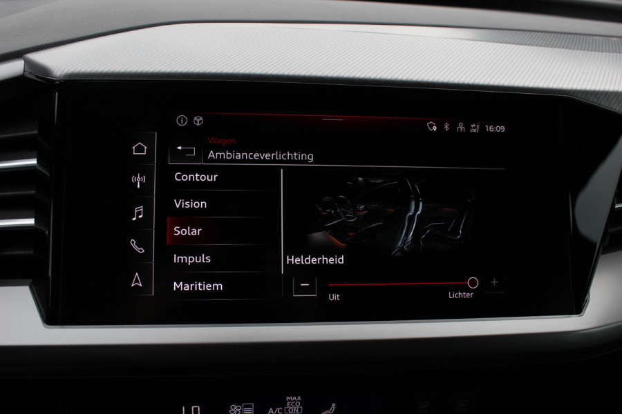 Audi Q4 e-tron 35 Advanced edition 55 kWh / SoH 93,1% / Camera / Leder / Keyless / Matrix LED / 20'' / Warmtepomp / Elektr. Bestuurdersstoel / Stoelverwarming / DAB / ACC