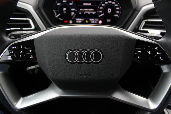 Audi Q4 e-tron 35 Advanced edition 55 kWh / SoH 93,1% / Camera / Leder / Keyless / Matrix LED / 20'' / Warmtepomp / Elektr. Bestuurdersstoel / Stoelverwarming / DAB / ACC