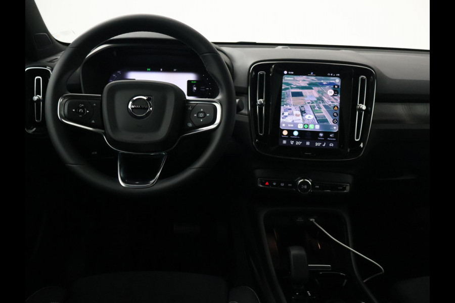 Volvo C40 SINGLE MOTOR EXTENDED RANGE PLUS 82 kWh 97% SOH + ELEK. TREKHAAK | 20 INCH | PANORAMA | CAMERA