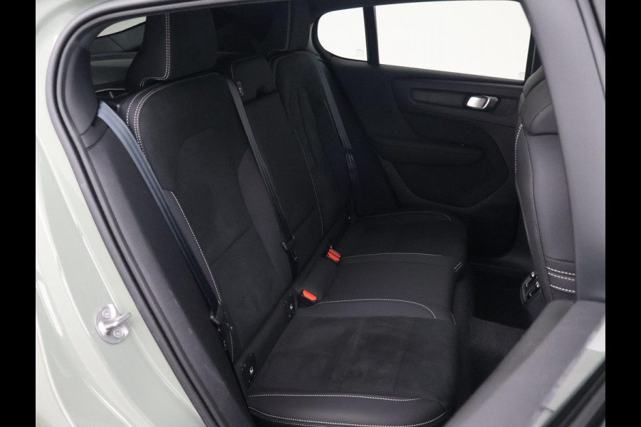 Volvo C40 SINGLE MOTOR EXTENDED RANGE PLUS 82 kWh 97% SOH + ELEK. TREKHAAK | 20 INCH | PANORAMA | CAMERA