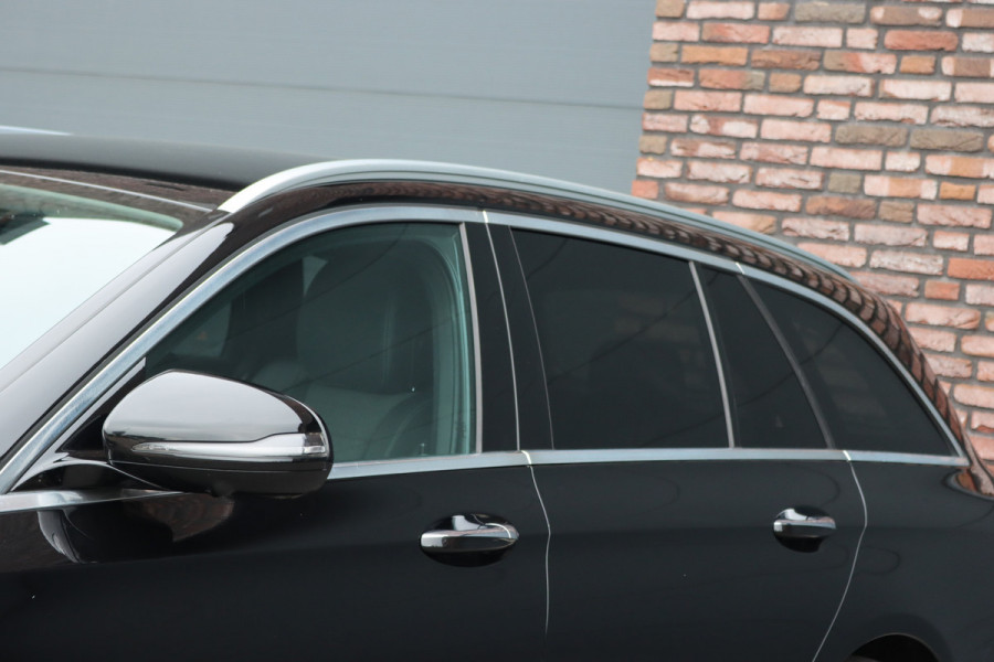 Mercedes-Benz E-Klasse Estate 300 e Business Solution Luxury | Trekhaak | Augmented Reality | Surround Camera | Keyless Go | Sfeerverlichting | Dodehoekassistent | Multibeam LED |