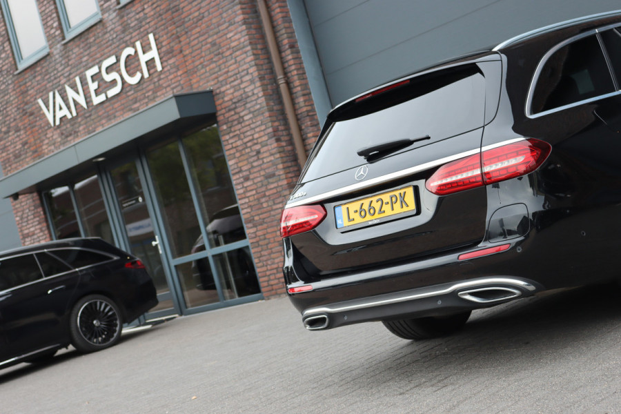 Mercedes-Benz E-Klasse Estate 300 e Business Solution Luxury | Trekhaak | Augmented Reality | Surround Camera | Keyless Go | Sfeerverlichting | Dodehoekassistent | Multibeam LED |