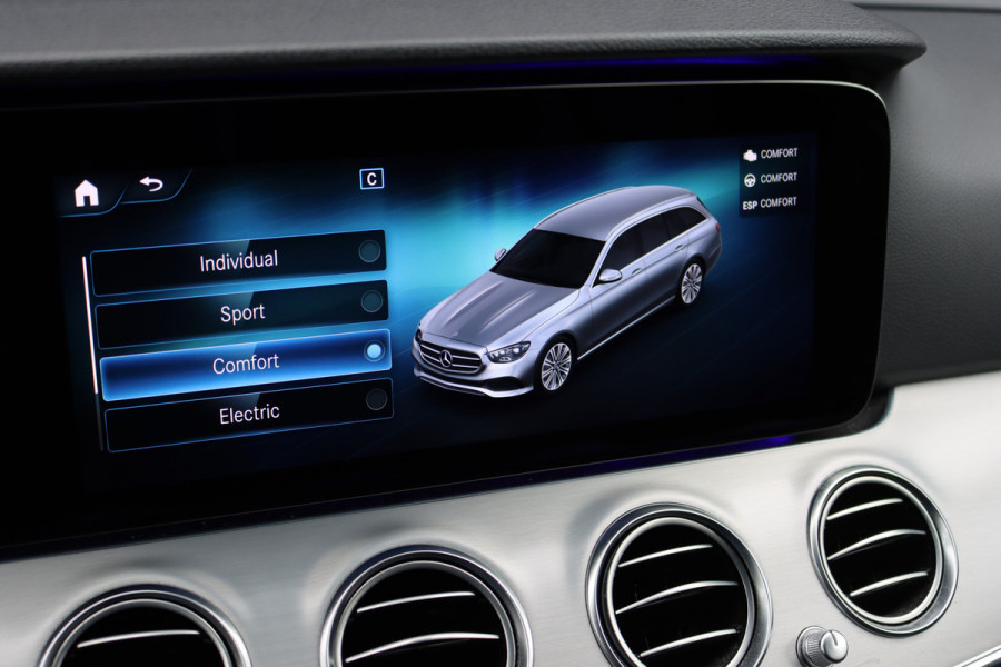 Mercedes-Benz E-Klasse Estate 300 e Business Solution Luxury | Trekhaak | Augmented Reality | Surround Camera | Keyless Go | Sfeerverlichting | Dodehoekassistent | Multibeam LED |