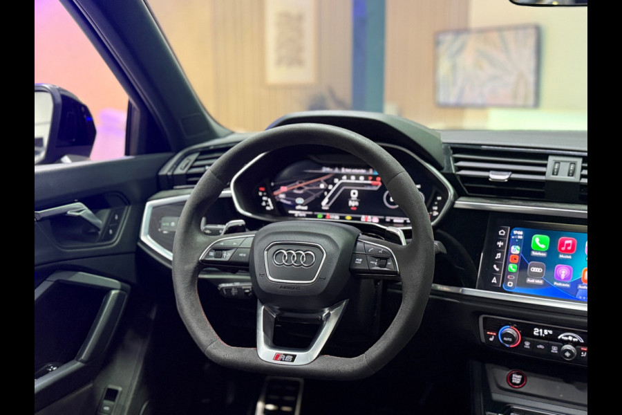Audi RS Q3 Sportback 2.5 TFSI QUATTRO|Pano | Nardo Grey | Matrix LED | B&O | RS Sportstoelen | Keyless | Blindspot