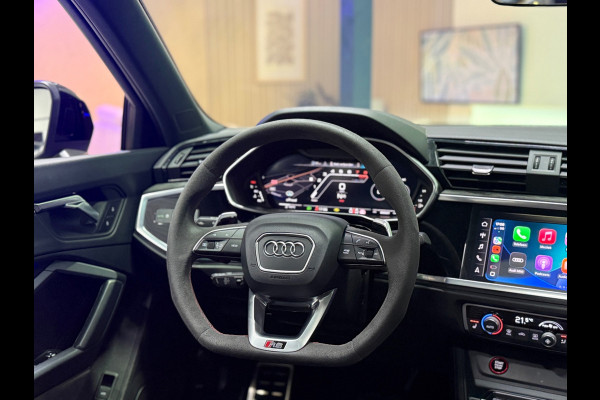 Audi RS Q3 Sportback 2.5 TFSI QUATTRO|Pano | Nardo Grey | Matrix LED | B&O | RS Sportstoelen | Keyless | Blindspot