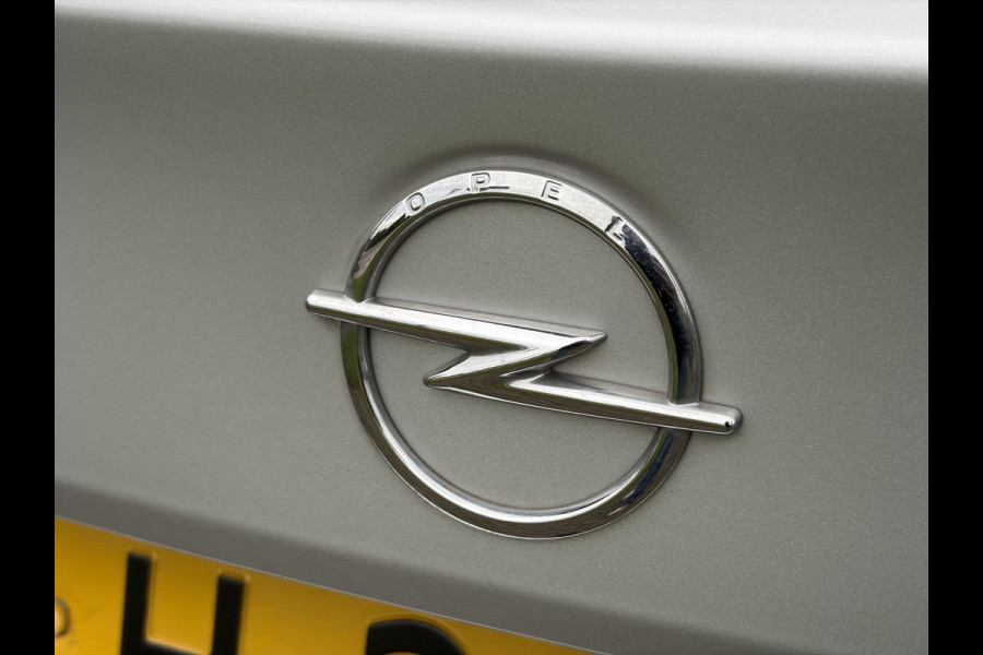 Opel Astra Sports Tourer 1.2 Elegance ✓110pk✓Camera✓Carplay✓Navi✓Halfleder✓Keyless✓Trekhaak✓Pdc V+A✓Clima✓Cruise✓Elekt Stoel✓Recent beurt gehad✓Dodehoeksensor✓Rijstrooksensor✓Lm velgen✓N.A.P✓Apk tot 11-2027