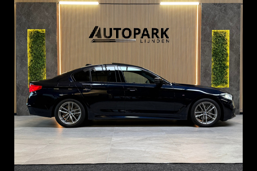 BMW 5 Serie 520i M-Sport|SERVICE-INCLUSIVE|PANO|MEMORY|NAP|SFEERVERLICHTING|STOELVENTILATIE|DISPLAY-KEY|