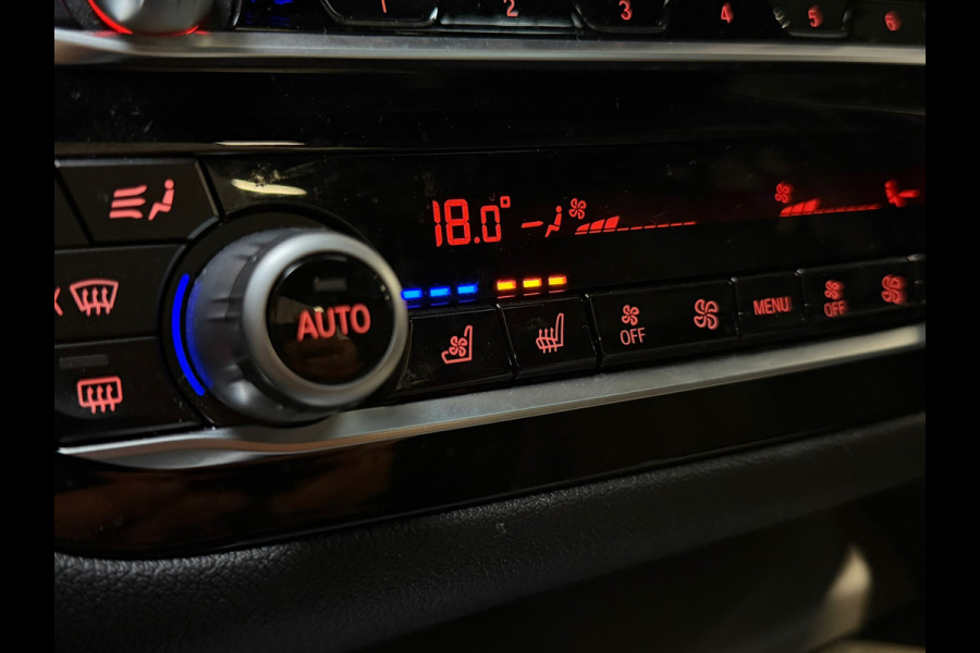 BMW 5 Serie 520i M-Sport|SERVICE-INCLUSIVE|PANO|MEMORY|NAP|SFEERVERLICHTING|STOELVENTILATIE|DISPLAY-KEY|