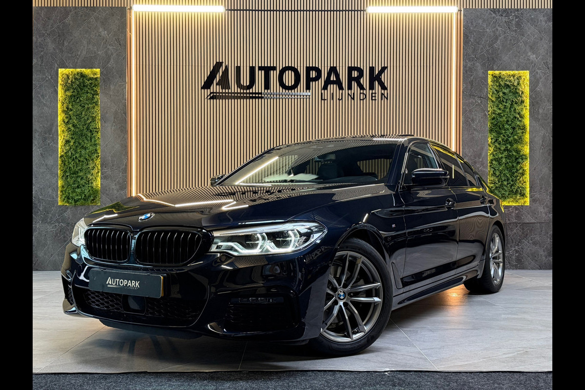 BMW 5 Serie 520i M-Sport|SERVICE-INCLUSIVE|PANO|MEMORY|NAP|SFEERVERLICHTING|STOELVENTILATIE|DISPLAY-KEY|