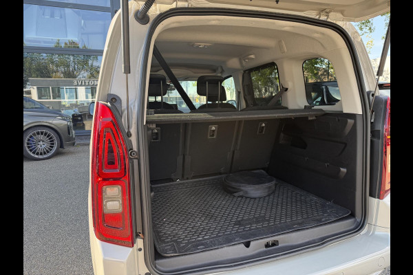 Toyota PROACE CITY Verso Toyota Proace City L1 Electric Team D SOH: 100% | VAN: 29.900,- VOOR: 26.877,- UW HERFSTVOORDEEL: 3.023,- euro | RIJKLAARPRIJS incl. TOYOTA GARANTIE