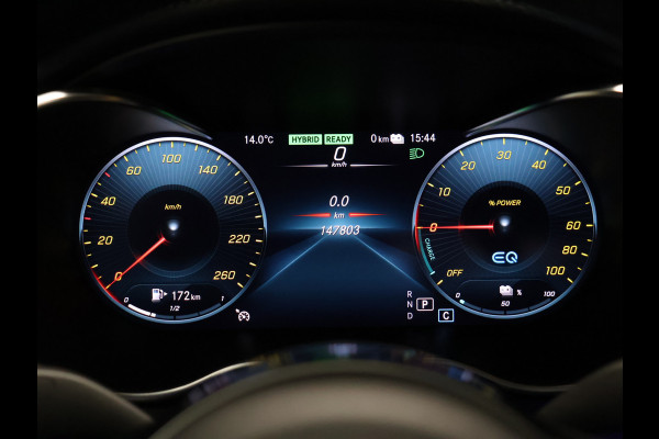 Mercedes-Benz C-Klasse 300 e AMG Limited [DIGITAL DASHBOARD, GROOT NAVIGATIE, APPLE CARPLAY, ANDROID, ELEK. VERSTELBARE SPORTSTOELEN, CAMERA V+A, STOELVERWARMING, CRUISE, CLIMATE, NIEUWSTAAT]