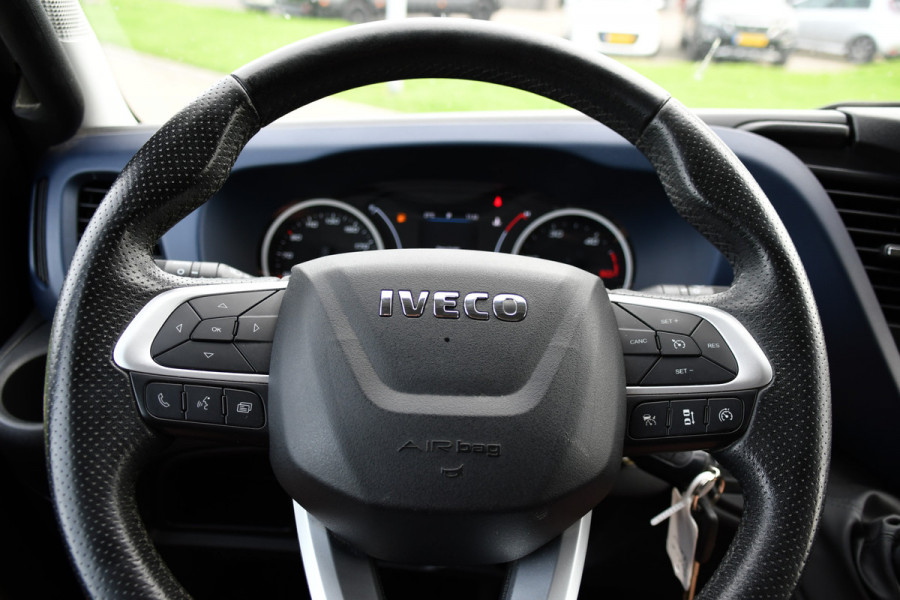 Iveco Daily 35C14V 2.3 352 H2 PB Edition Adaptieve Cruise, Camera, LED, Automaat, Clima, 3500kg Trekgewicht, Multimedia, Uniek!