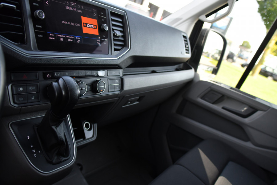 Volkswagen Crafter 35 2.0 TDI L3H2 Highline PB Edition Cruise, Camera, Carplay, LED, 177pk, Automaat, Multimedia, Stoelverwarming, Uniek!