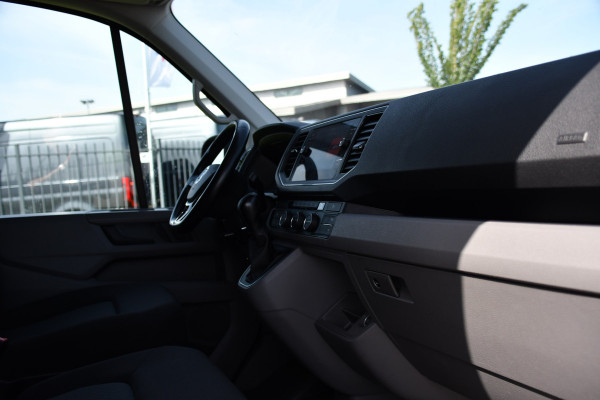 Volkswagen Crafter 35 2.0 TDI L3H2 Highline PB Edition Cruise, Camera, Carplay, LED, 177pk, Automaat, Multimedia, Stoelverwarming, Uniek!