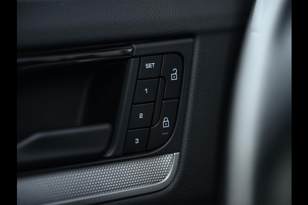 Porsche Cayenne Coupé 3.0 E-Hybrid | Panoramadak | NL-Auto | Dealeronderhouden | Sport Chrono | Bose | Memory Seats | Stoelverwarming + Ventilatie | Luchtvering | Stuurverwaming | Trekhaak |