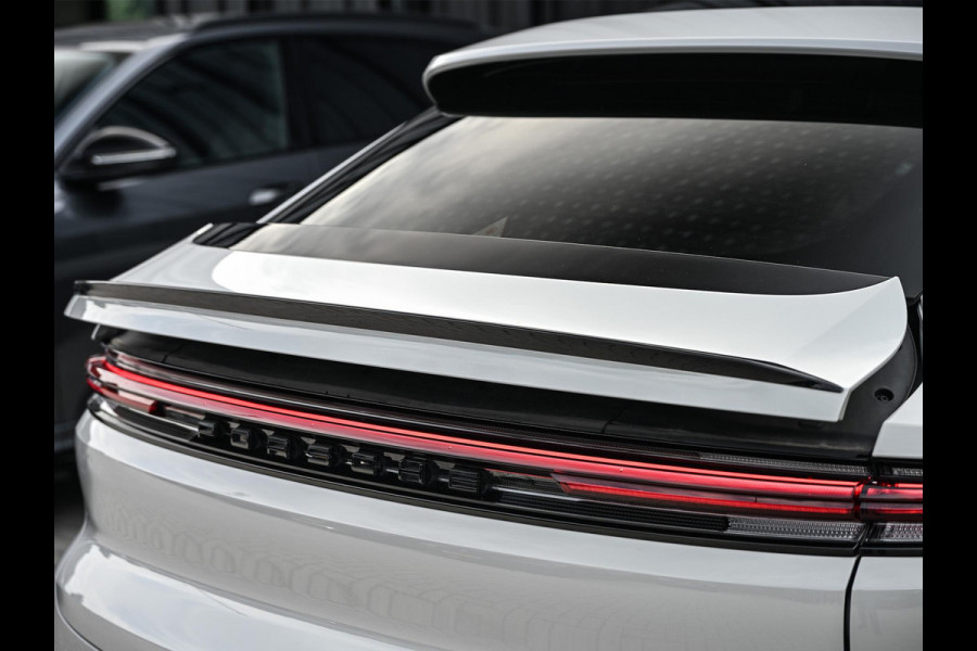 Porsche Cayenne Coupé 3.0 E-Hybrid | Panoramadak | NL-Auto | Dealeronderhouden | Sport Chrono | Bose | Memory Seats | Stoelverwarming + Ventilatie | Luchtvering | Stuurverwaming | Trekhaak |
