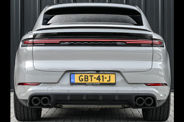 Porsche Cayenne Coupé 3.0 E-Hybrid | Panoramadak | NL-Auto | Dealeronderhouden | Sport Chrono | Bose | Memory Seats | Stoelverwarming + Ventilatie | Luchtvering | Stuurverwaming | Trekhaak |