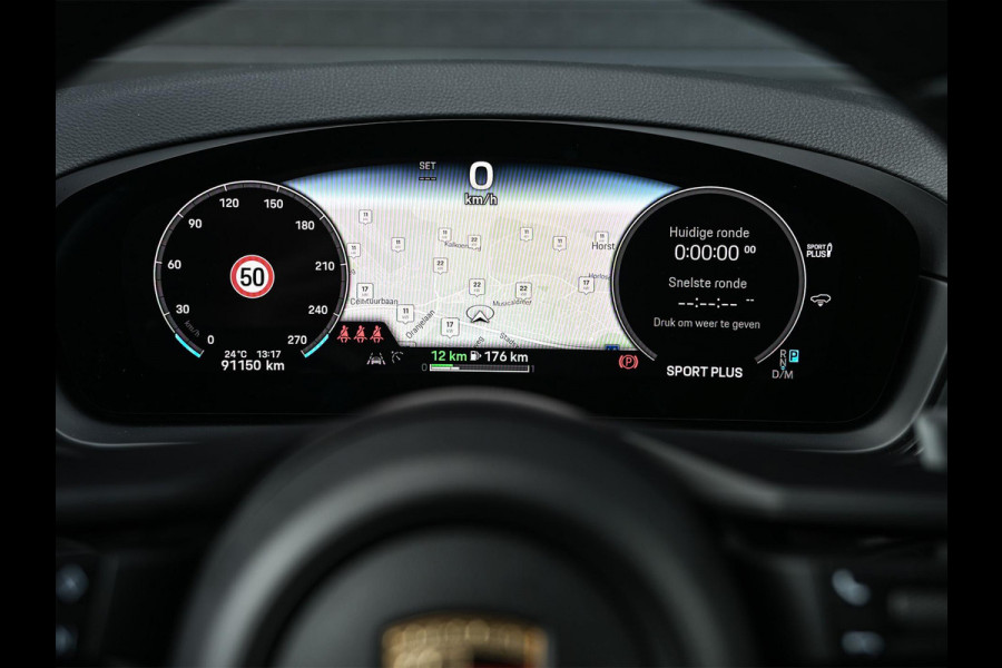 Porsche Cayenne Coupé 3.0 E-Hybrid | Panoramadak | NL-Auto | Dealeronderhouden | Sport Chrono | Bose | Memory Seats | Stoelverwarming + Ventilatie | Luchtvering | Stuurverwaming | Trekhaak |