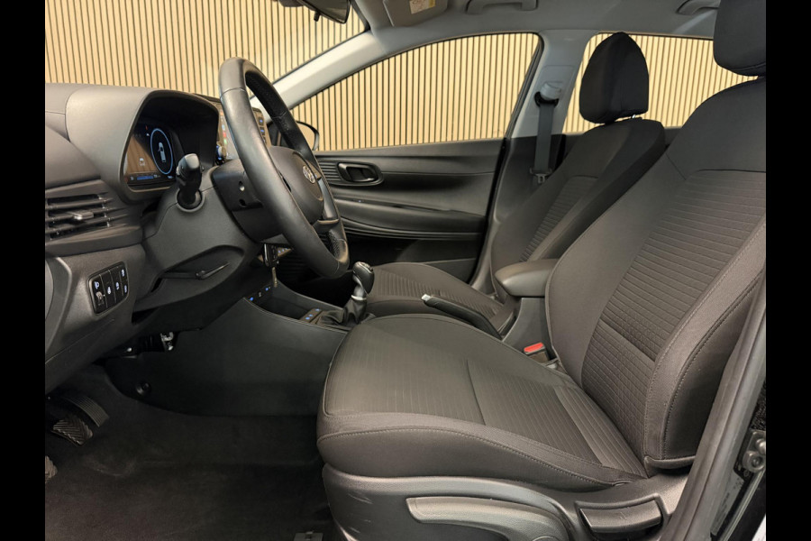 Hyundai i20 1.0 T-GDI 100PK Comfort | Carplay | Camera | Armsteun | Stoel- & Stuurverw. | Incl. garantie