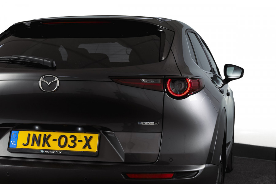 Mazda CX-30 2.0 e-SkyActiv-X 186 PK M Hybrid Nagisa Org. NL. | Adapt. Cruise | Trekhaak | Stoelverw. | PDC | Camera | NAV + App. Connect | ECC | Bose | Elek. Klep | LM 18" |