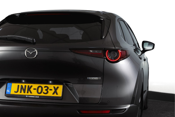 Mazda CX-30 2.0 e-SkyActiv-X 186 PK M Hybrid Nagisa Org. NL. | Adapt. Cruise | Trekhaak | Stoelverw. | PDC | Camera | NAV + App. Connect | ECC | Bose | Elek. Klep | LM 18" |