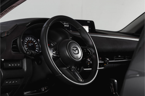 Mazda CX-30 2.0 e-SkyActiv-X 186 PK M Hybrid Nagisa Org. NL. | Adapt. Cruise | Trekhaak | Stoelverw. | PDC | Camera | NAV + App. Connect | ECC | Bose | Elek. Klep | LM 18" |