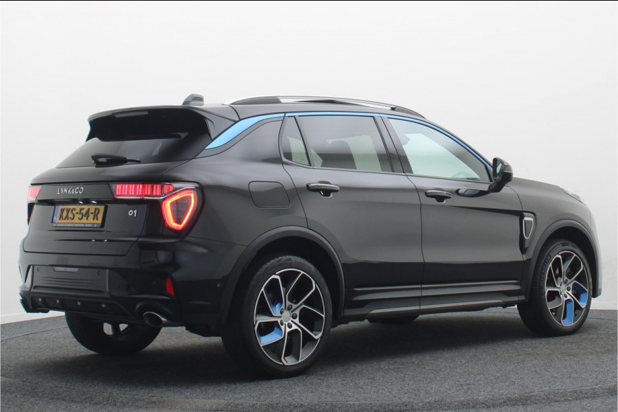 Lynk & Co 01 1.5 Plug-in Hybrid 360° Camera, Panoramadak, Zwarte hemel, ACC, Apple Carplay, Infinity Sound, DAB, 20''