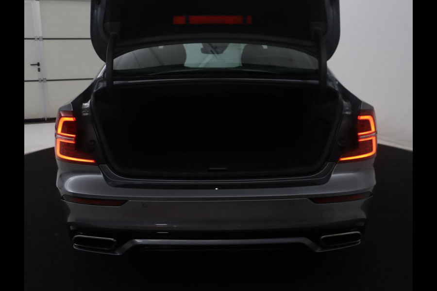 Volvo S60 2.0 T4 R-Design | Stoelverwarming | LED | Navigatie | Camera |