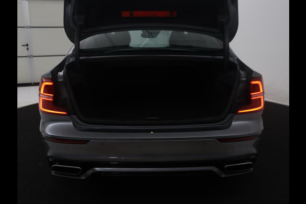 Volvo S60 2.0 T4 R-Design | Stoelverwarming | LED | Navigatie | Camera |