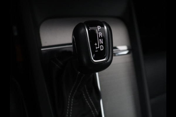 Volvo S60 2.0 T4 R-Design | Stoelverwarming | LED | Navigatie | Camera |