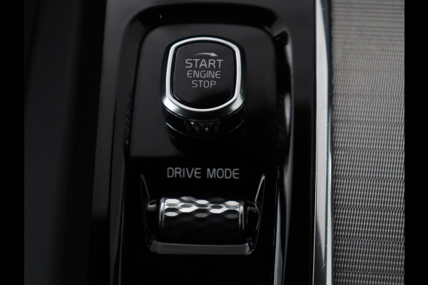 Volvo S60 2.0 T4 R-Design | Stoelverwarming | LED | Navigatie | Camera |