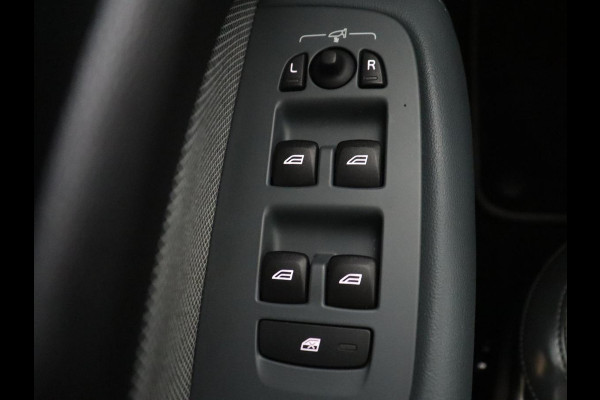 Volvo S60 2.0 T4 R-Design | Stoelverwarming | LED | Navigatie | Camera |