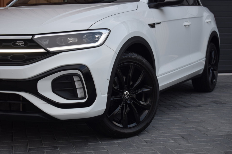 Volkswagen T-Roc 1.5 TSI R-Line Black Style | Pano | Keyless | Trekhaak | IQ light