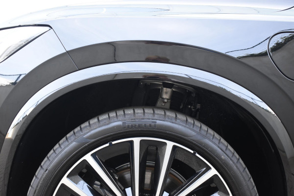 Volvo XC90 T8 455PK Plug-in hybrid AWD Ultra Dark / Bowers & Wilkins / Luchtvering / Head-Up Display / 360 Camera / Massagestoelen / Elektrisch bedienbare stoelen met geheugen / Stoelventilatie / Nappaleder / Elektrisch uitklapbare trekhaak