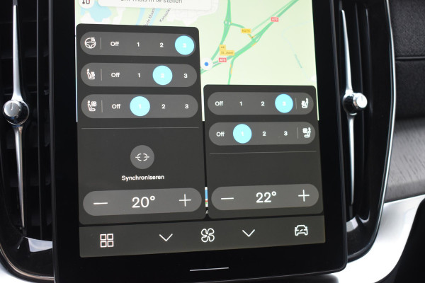 Volvo XC90 T8 455PK Plug-in hybrid AWD Ultra Dark / Bowers & Wilkins / Luchtvering / Head-Up Display / 360 Camera / Massagestoelen / Elektrisch bedienbare stoelen met geheugen / Stoelventilatie / Nappaleder / Elektrisch uitklapbare trekhaak