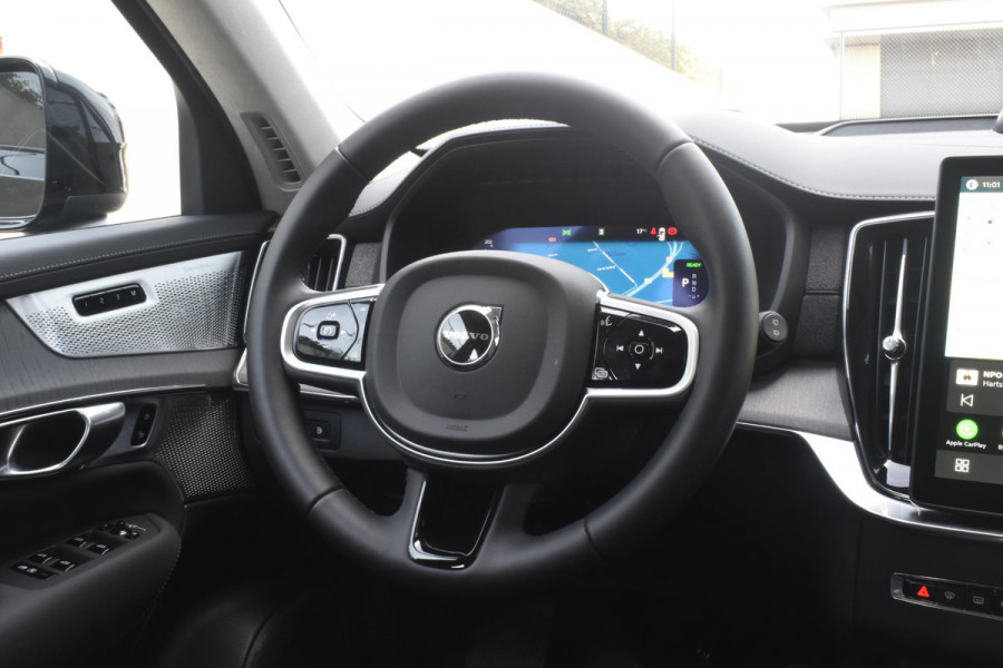 Volvo XC90 T8 455PK Plug-in hybrid AWD Ultra Dark / Bowers & Wilkins / Luchtvering / Head-Up Display / 360 Camera / Massagestoelen / Elektrisch bedienbare stoelen met geheugen / Stoelventilatie / Nappaleder / Elektrisch uitklapbare trekhaak