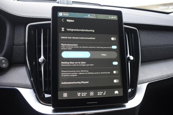Volvo XC90 T8 455PK Plug-in hybrid AWD Ultra Dark / Bowers & Wilkins / Luchtvering / Head-Up Display / 360 Camera / Massagestoelen / Elektrisch bedienbare stoelen met geheugen / Stoelventilatie / Nappaleder / Elektrisch uitklapbare trekhaak