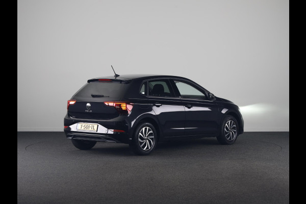 Volkswagen Polo 1.0 TSI Life 95 pk | Navigatie via App | Parkeersensoren | Adaptieve cruise control | LED koplampen | Apple Carplay/Android Auto |