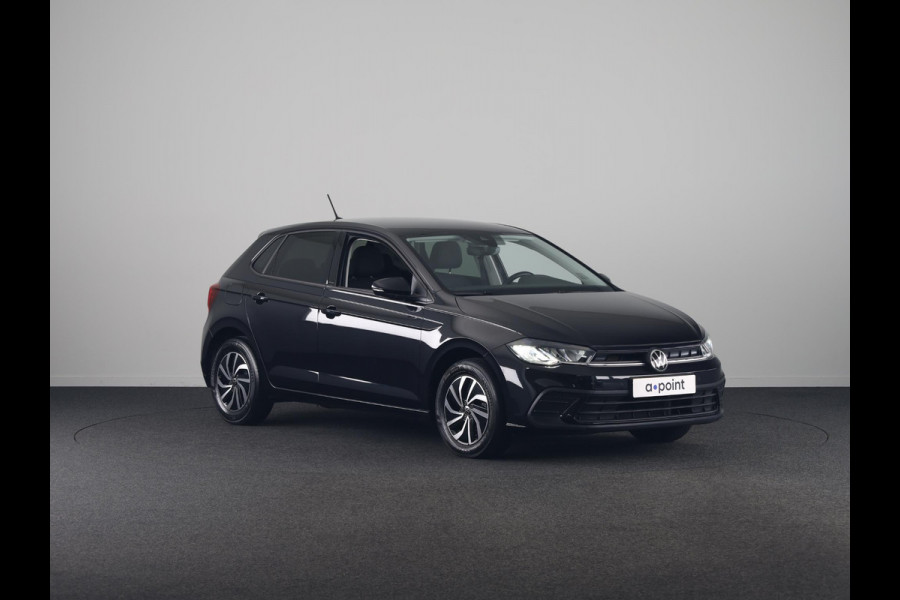 Volkswagen Polo 1.0 TSI Life 95 pk | Navigatie via App | Parkeersensoren | Adaptieve cruise control | LED koplampen | Apple Carplay/Android Auto |