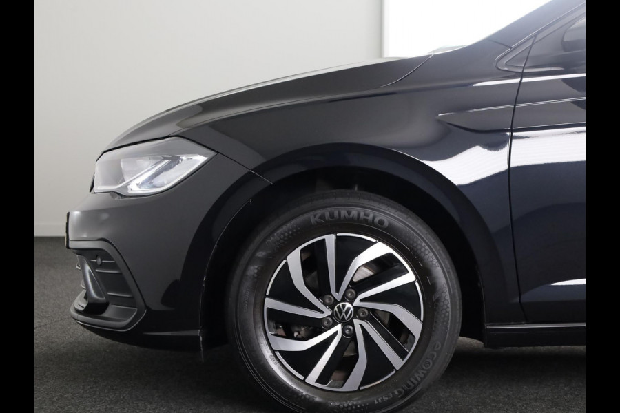 Volkswagen Polo 1.0 TSI Life 95 pk | Navigatie via App | Parkeersensoren | Adaptieve cruise control | LED koplampen | Apple Carplay/Android Auto |