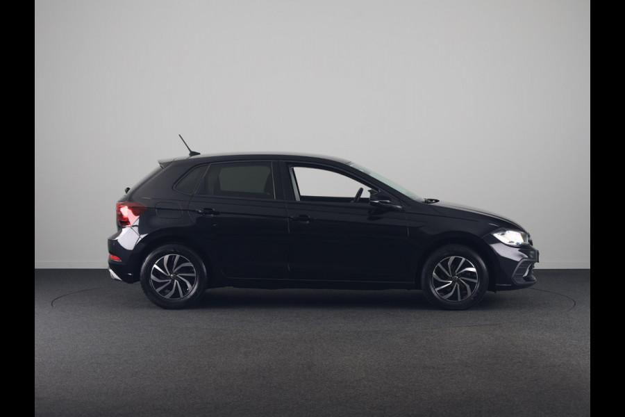 Volkswagen Polo 1.0 TSI Life 95 pk | Navigatie via App | Parkeersensoren | Adaptieve cruise control | LED koplampen | Apple Carplay/Android Auto |