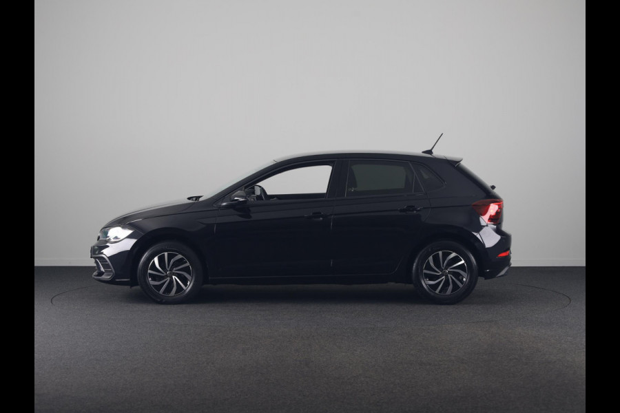 Volkswagen Polo 1.0 TSI Life 95 pk | Navigatie via App | Parkeersensoren | Adaptieve cruise control | LED koplampen | Apple Carplay/Android Auto |