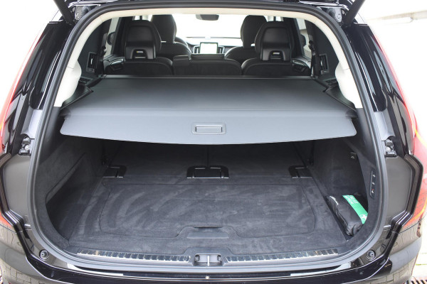 Volvo XC90 T8 455PK Plug-in hybrid AWD Ultra Dark / Bowers & Wilkins / Luchtvering / Head-Up Display / 360 Camera / Massagestoelen / Elektrisch bedienbare stoelen met geheugen / Stoelventilatie / Nappaleder / Elektrisch uitklapbare trekhaak