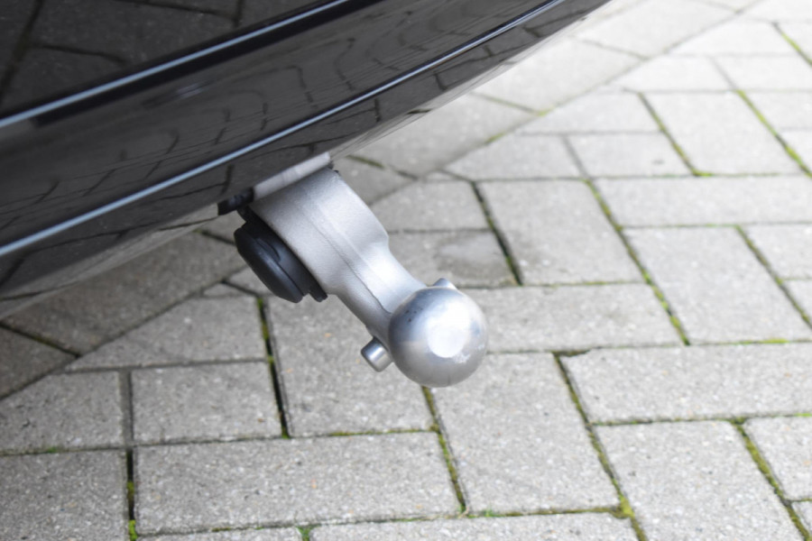 Volvo XC90 T8 455PK Plug-in hybrid AWD Ultra Dark / Bowers & Wilkins / Luchtvering / Head-Up Display / 360 Camera / Massagestoelen / Elektrisch bedienbare stoelen met geheugen / Stoelventilatie / Nappaleder / Elektrisch uitklapbare trekhaak