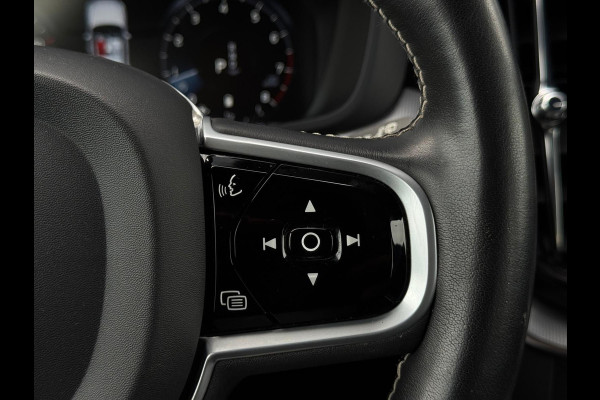 Volvo XC60 2.0 B5 AWD R-Design NAVI|LEDER|CAMERA|SPORTVELGEN