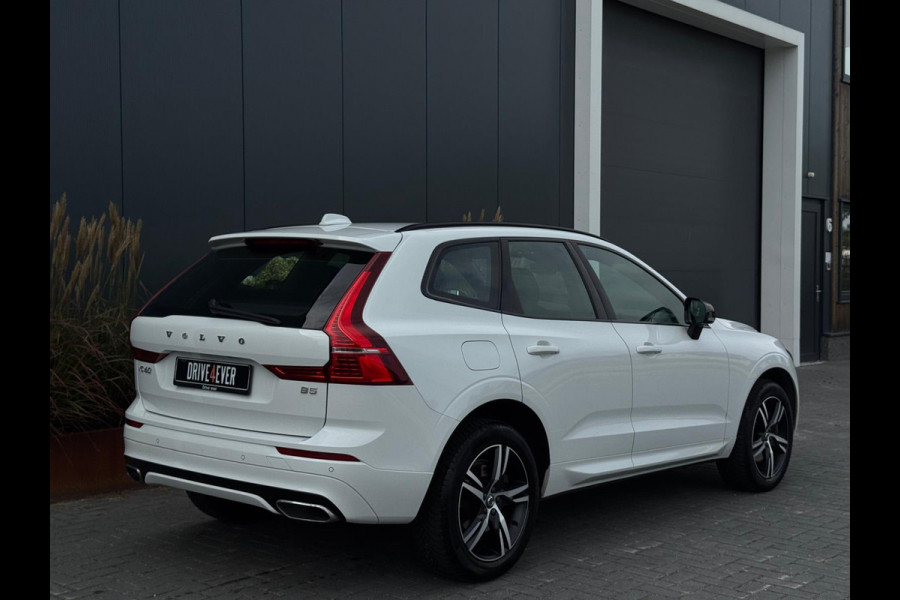 Volvo XC60 2.0 B5 AWD R-Design NAVI|LEDER|CAMERA|SPORTVELGEN