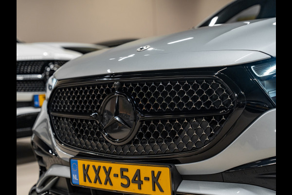 Mercedes-Benz E-Klasse Estate 300 e Exclusive AMG Line, Pano, Hyperscreen, Night Pakket, Burmester, Ambiënte, Camera, Plug-In