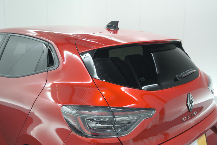 Renault Clio TCe 90 GPF Techno | 360 Camera | Adaptieve Cruise Control | 9.3 Inch Groot Scherm