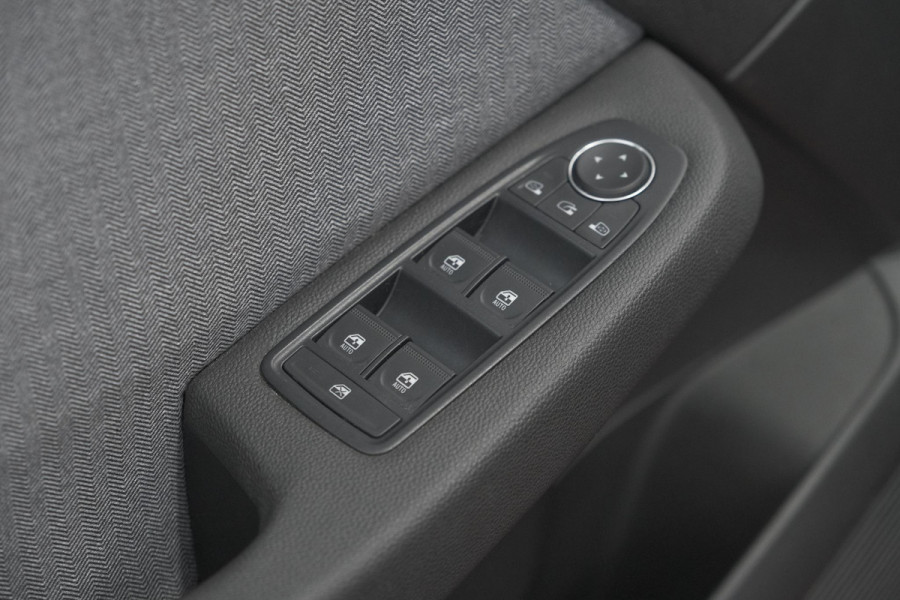 Renault Clio TCe 90 GPF Techno | 360 Camera | Adaptieve Cruise Control | 9.3 Inch Groot Scherm